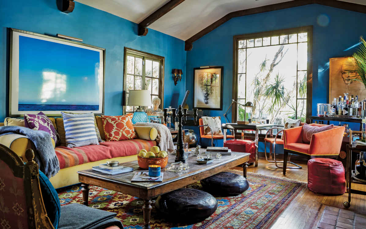 BLUE HORIZONS. In a room so full of wonderful, rich design moments, it’s smart to choose art that’s not overly busy but still makes an impact.