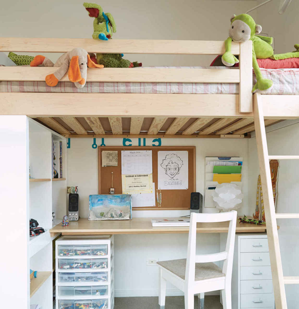 CLEARLY ORGANIZED. See-through storage helps to keep toys visible but neatly tucked away—so “inspector mom” isn’t called in every time a favorite plaything goes missing.