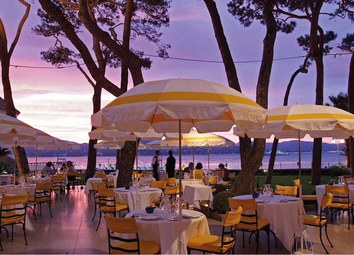 Hi_LW0641_47535121_dining_page_id_40_11_NiceAndTheFrenchRiviera_EC