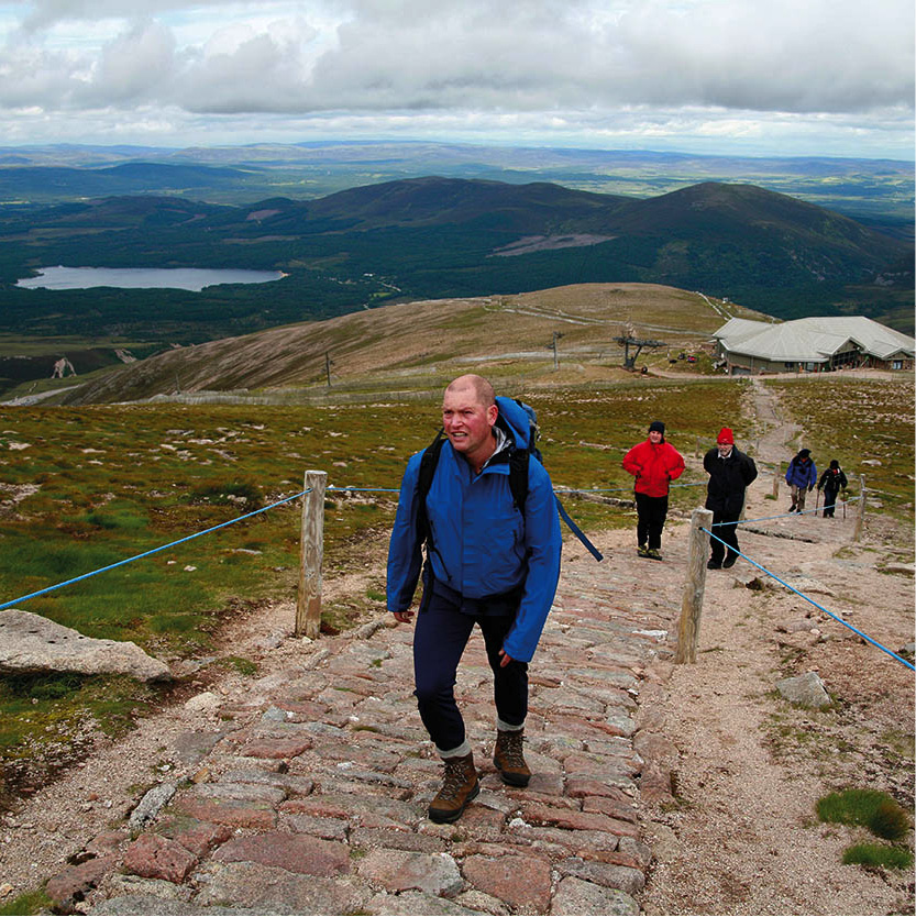 INSIGHT_GUIDES_CAIRNGORM_SUMMIT_3_Scotland_EC