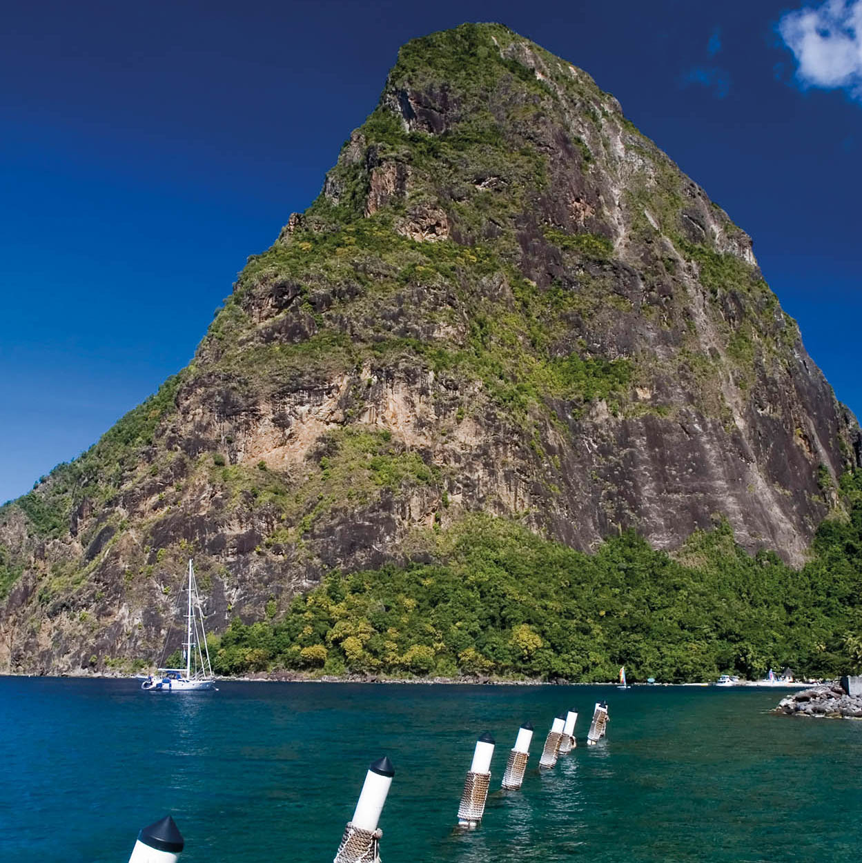 iStock_000001271195_Large_StLucia_EC